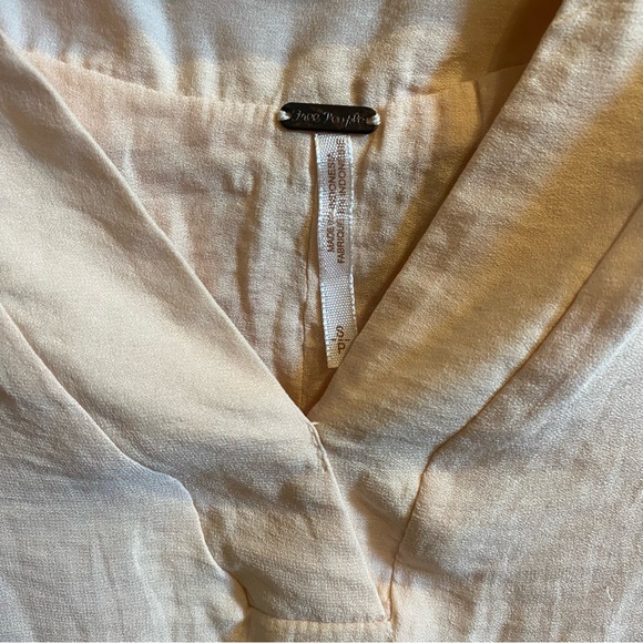 Free People Small Sleeveless Flowy Blouse - Picture 5 of 7